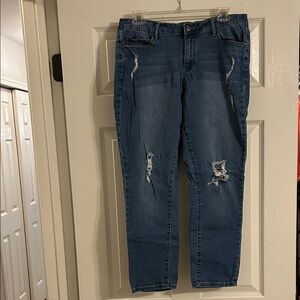 JustFab Blue Distressed Ankle Jeans